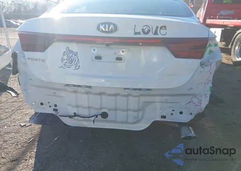 2020 Kia Forte Lxs z USA, uszkodzony, nr VIN 3KPF24AD6LE161915